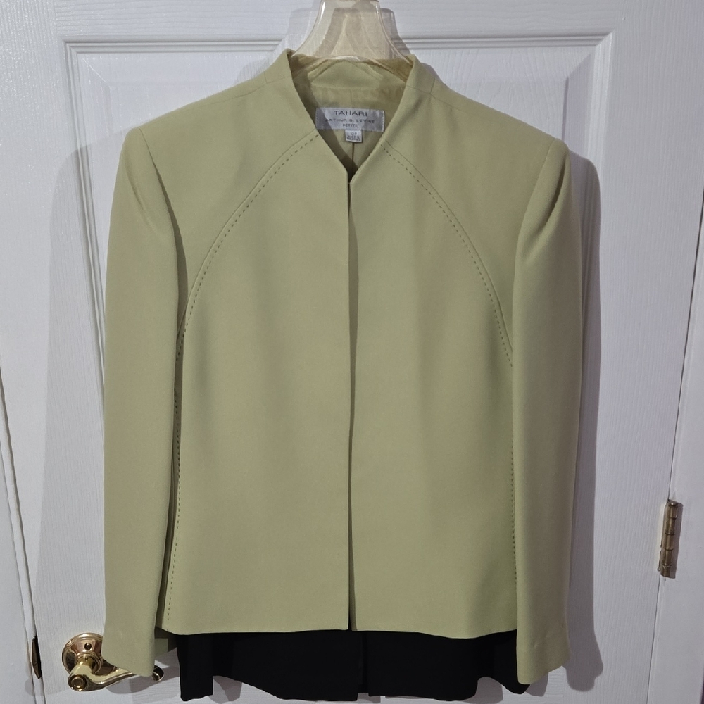 Tahari ASL Women's Light Green Blazer